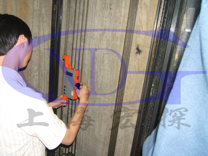 電梯鋼絲繩無損檢測(cè)現(xiàn)場(chǎng)